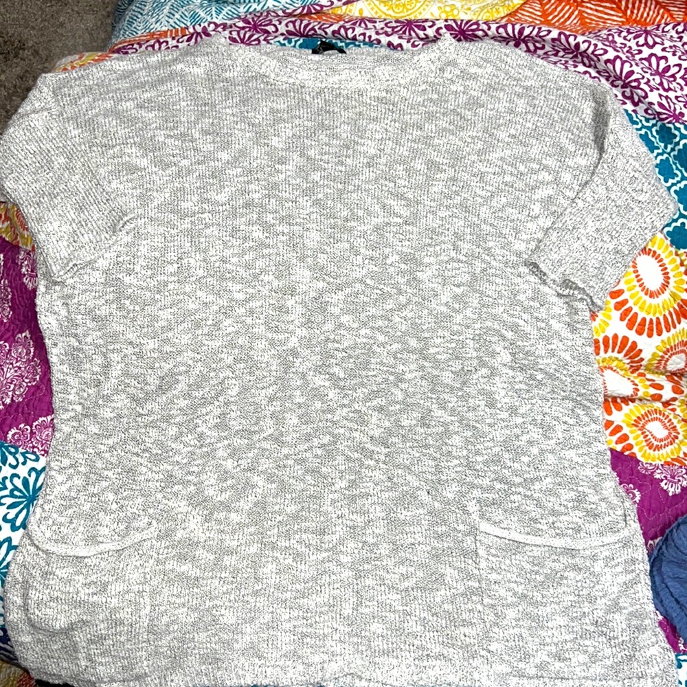Express oversized sweater with two pockets size M/L